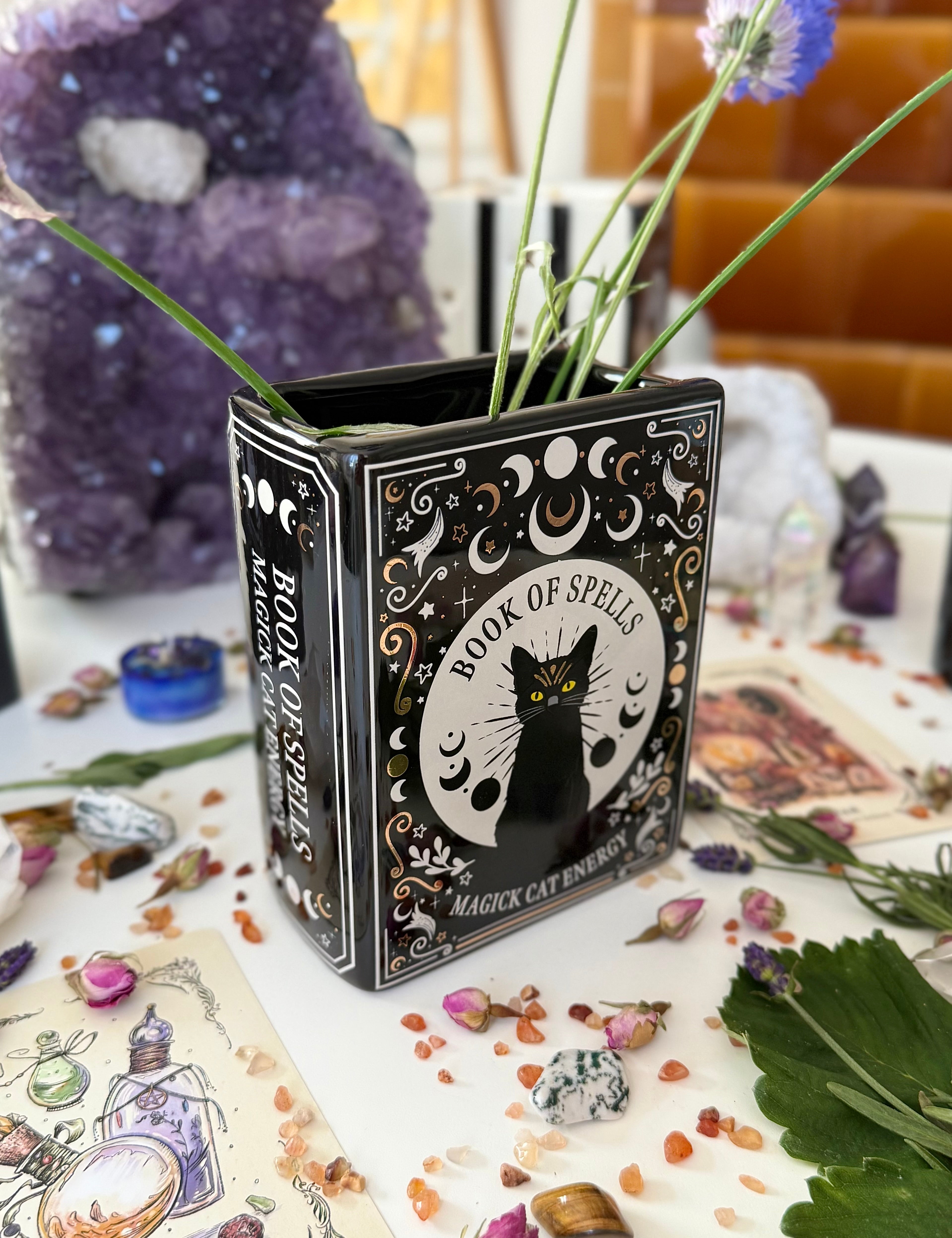 Vase „Black Cat Magick Book Shaped“