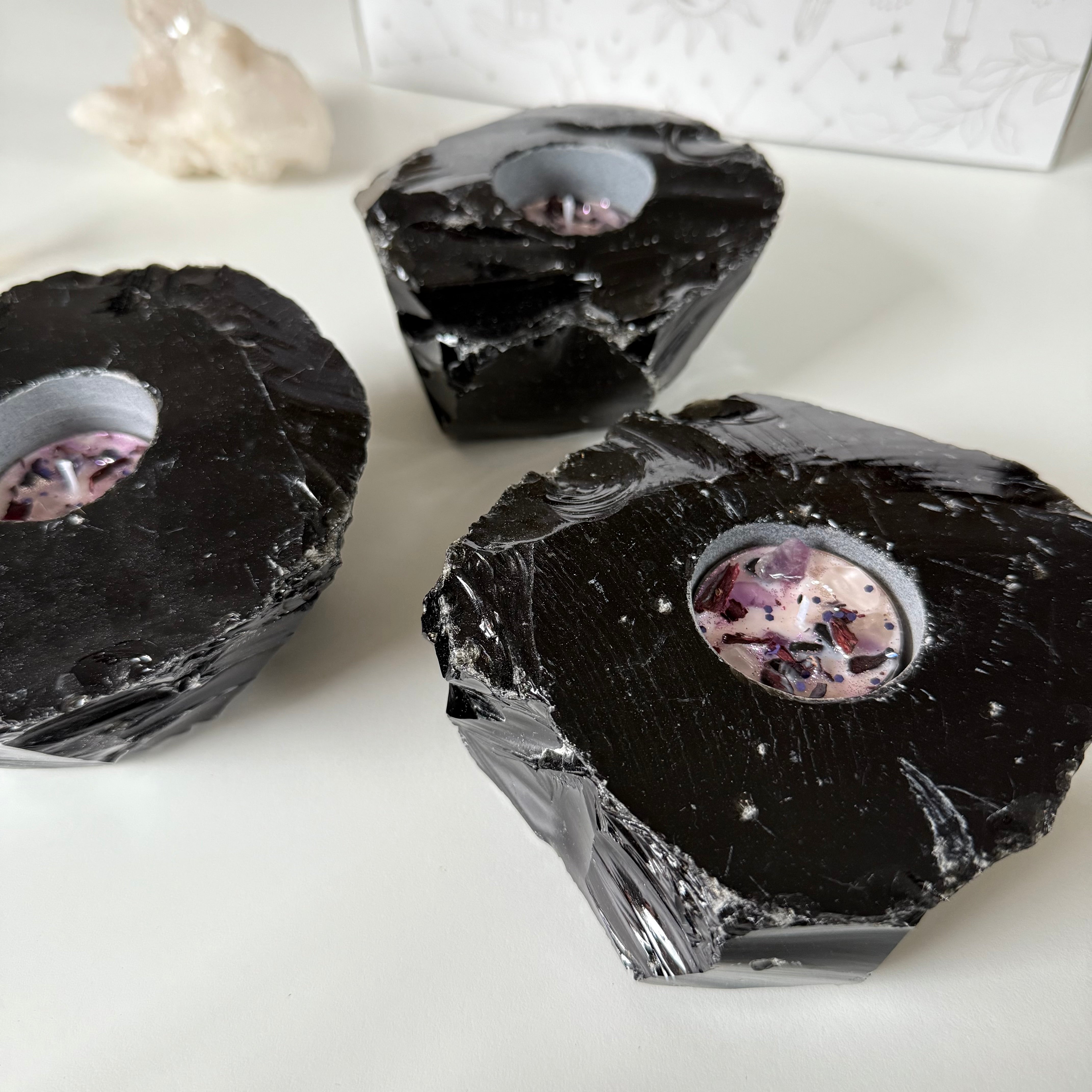 Teelichthalter Obsidian, Rohstein