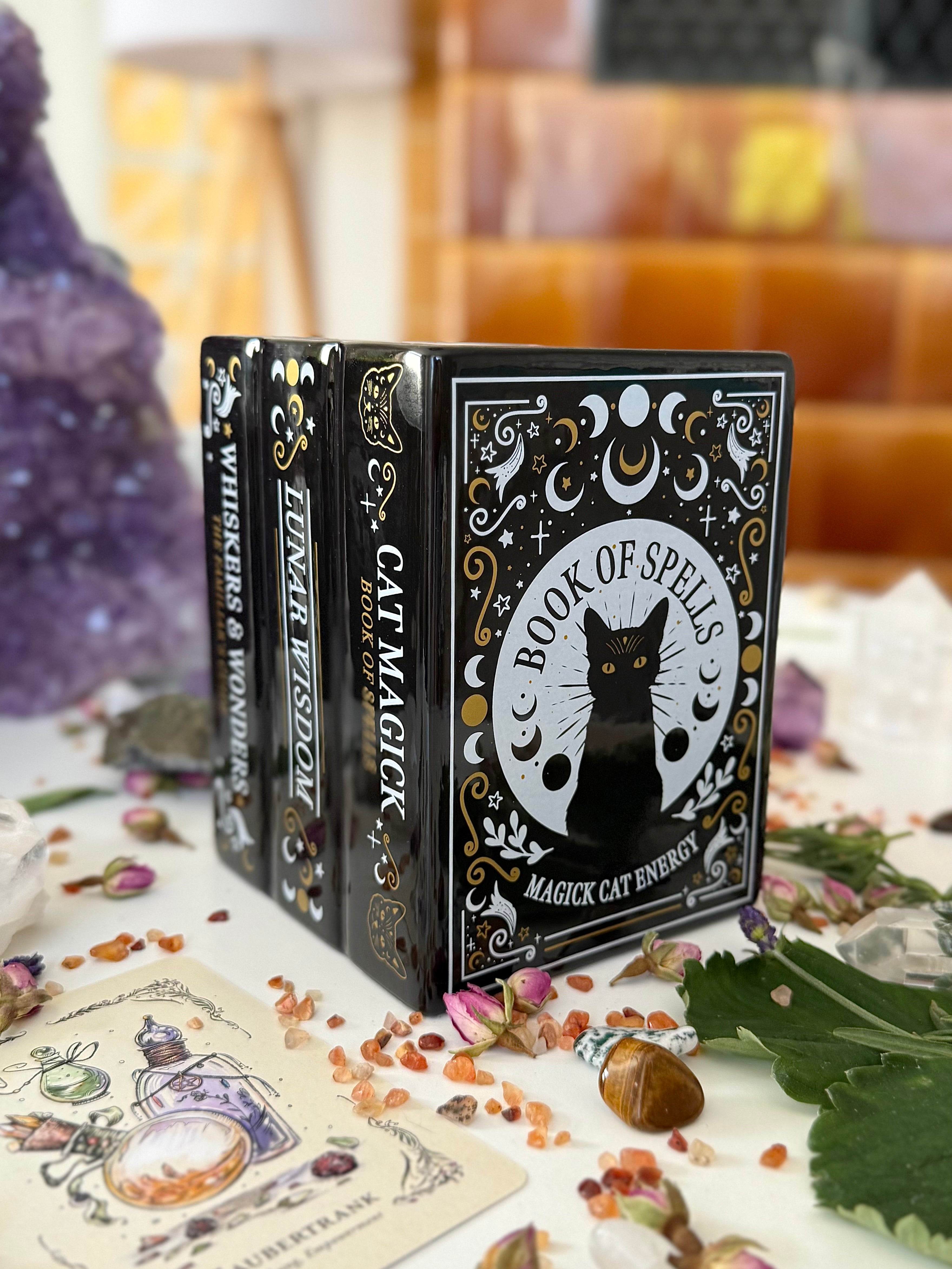 Duftlampe „Black Cat Book of Spells“