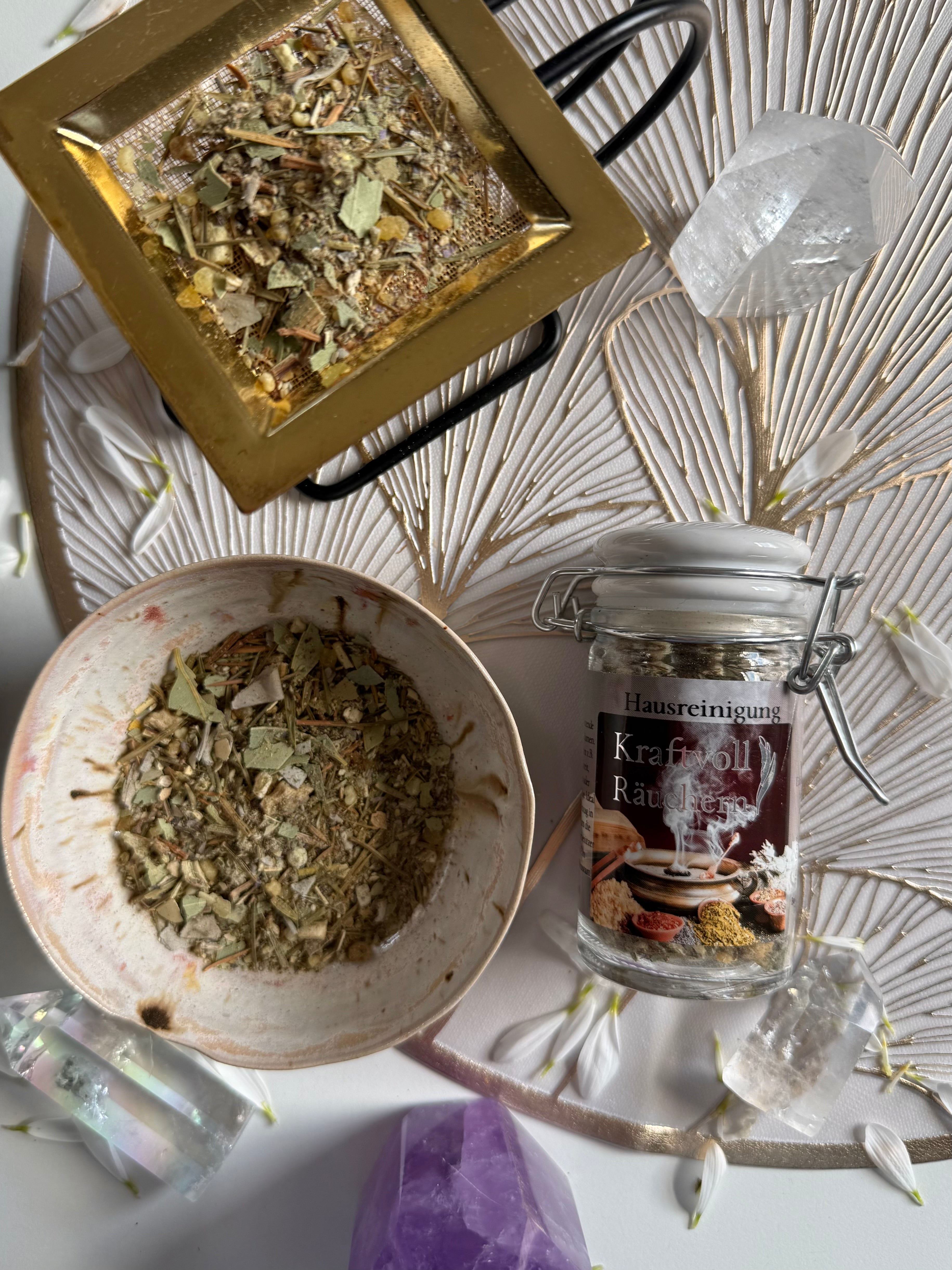 Räucherwerk „Hausreinigung“ – Energetischer Neustart