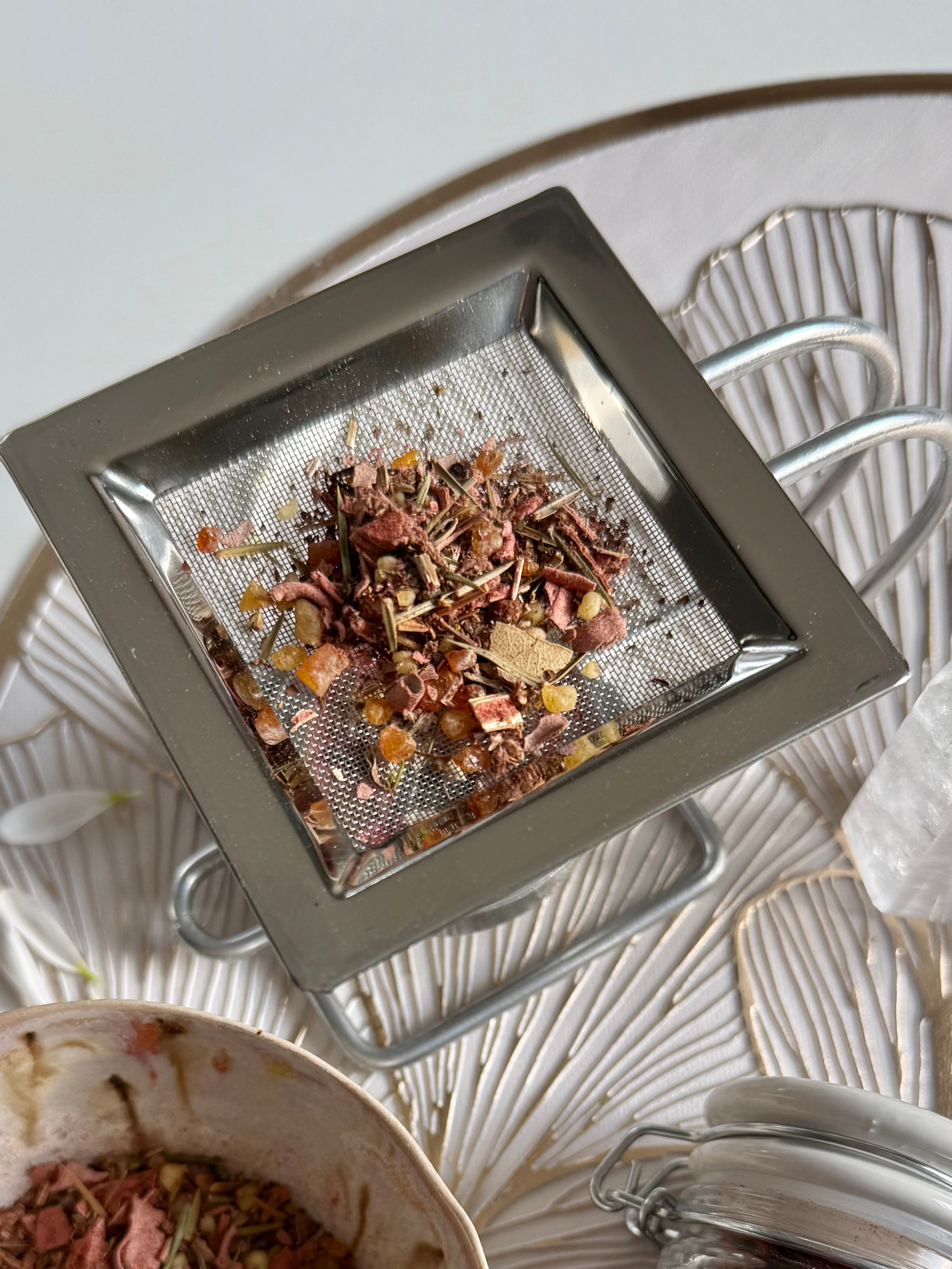 Räuchersieb mit Standfuß, Silber