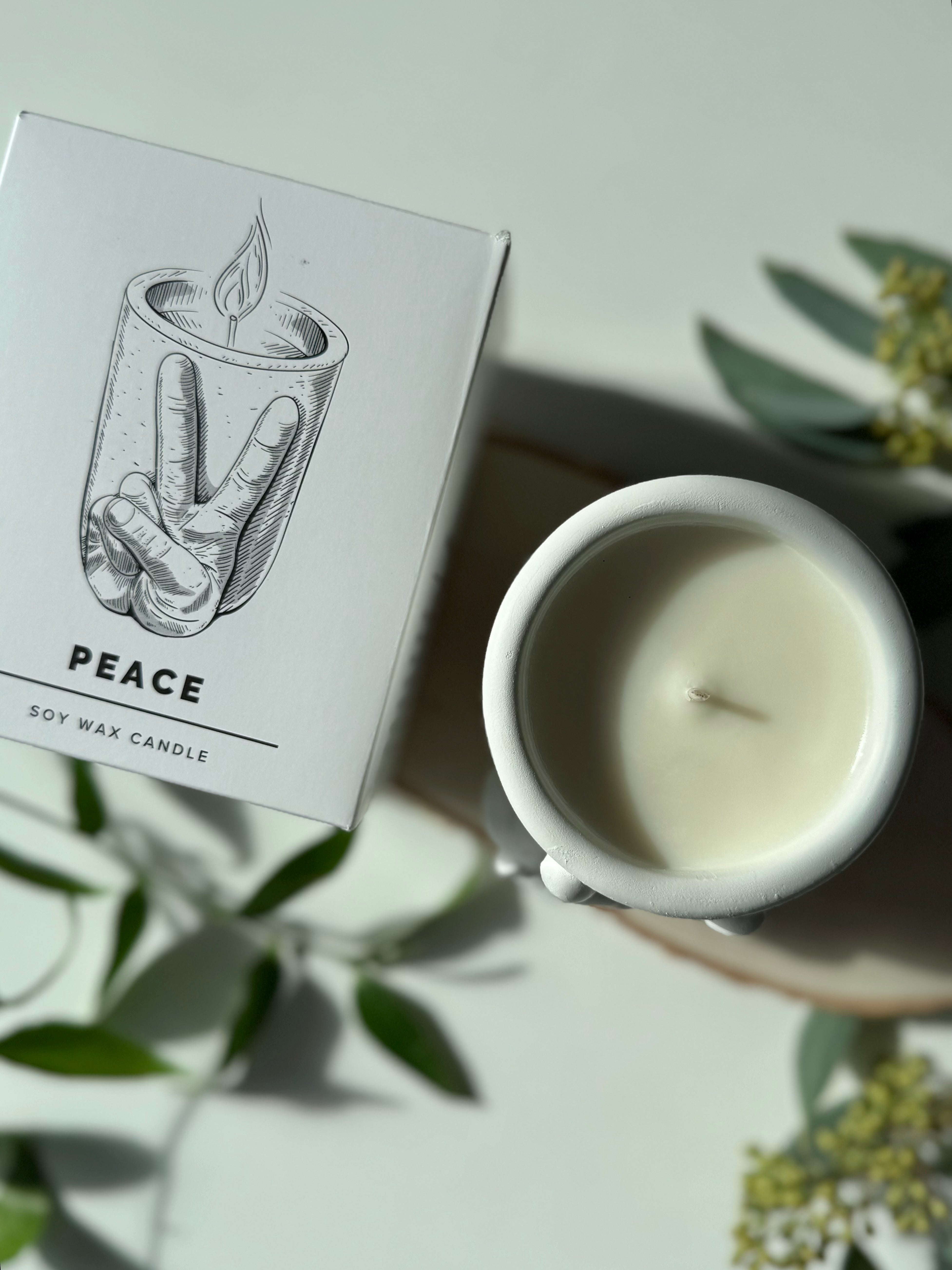 PEACE, Sojawachskerze im Zementgefäß
