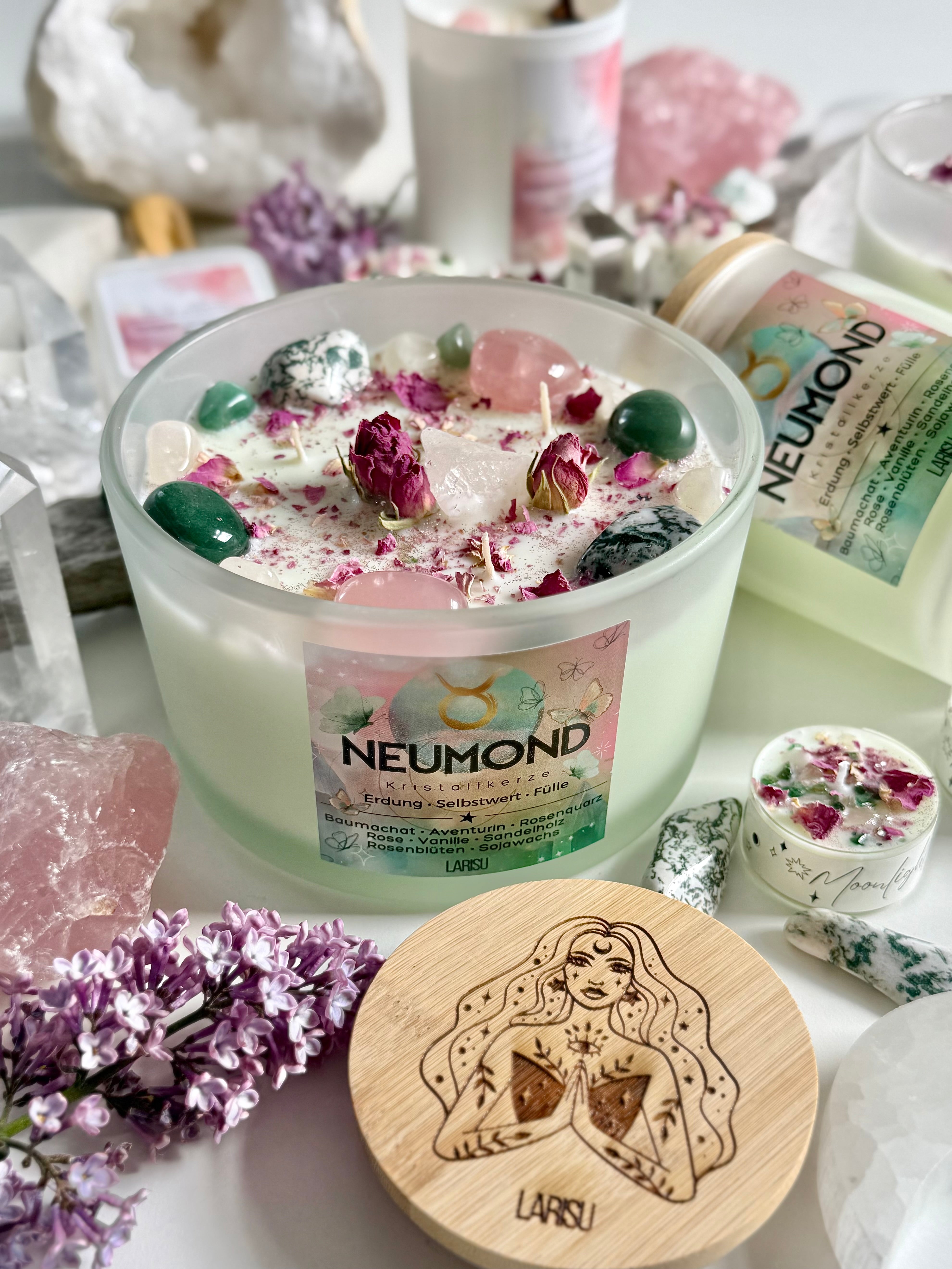 XL Neumondkerze mit Kristallen und Blüten, Mai, limitiert