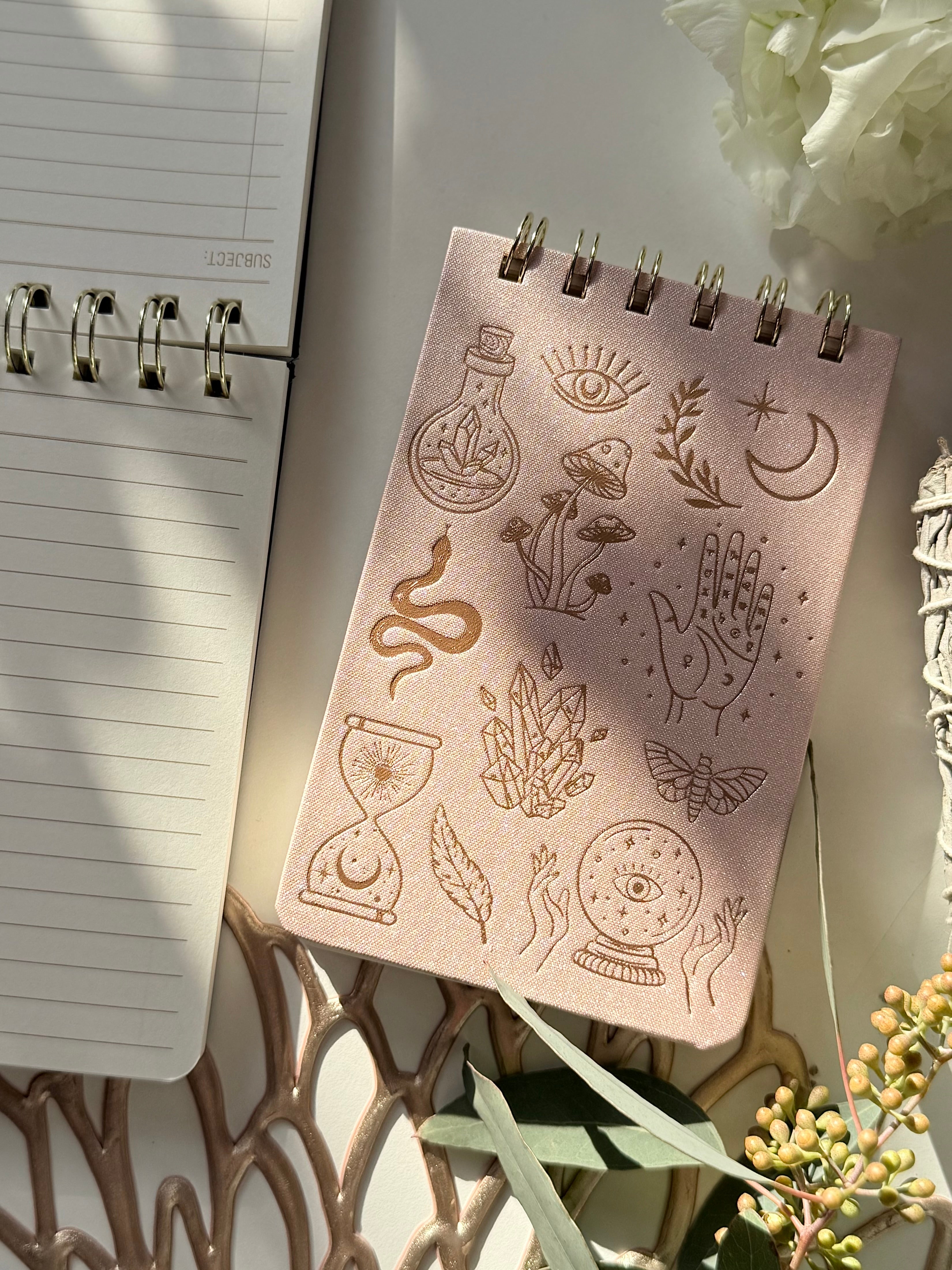 Spiral-Notizbuch „Mystic Symbols“