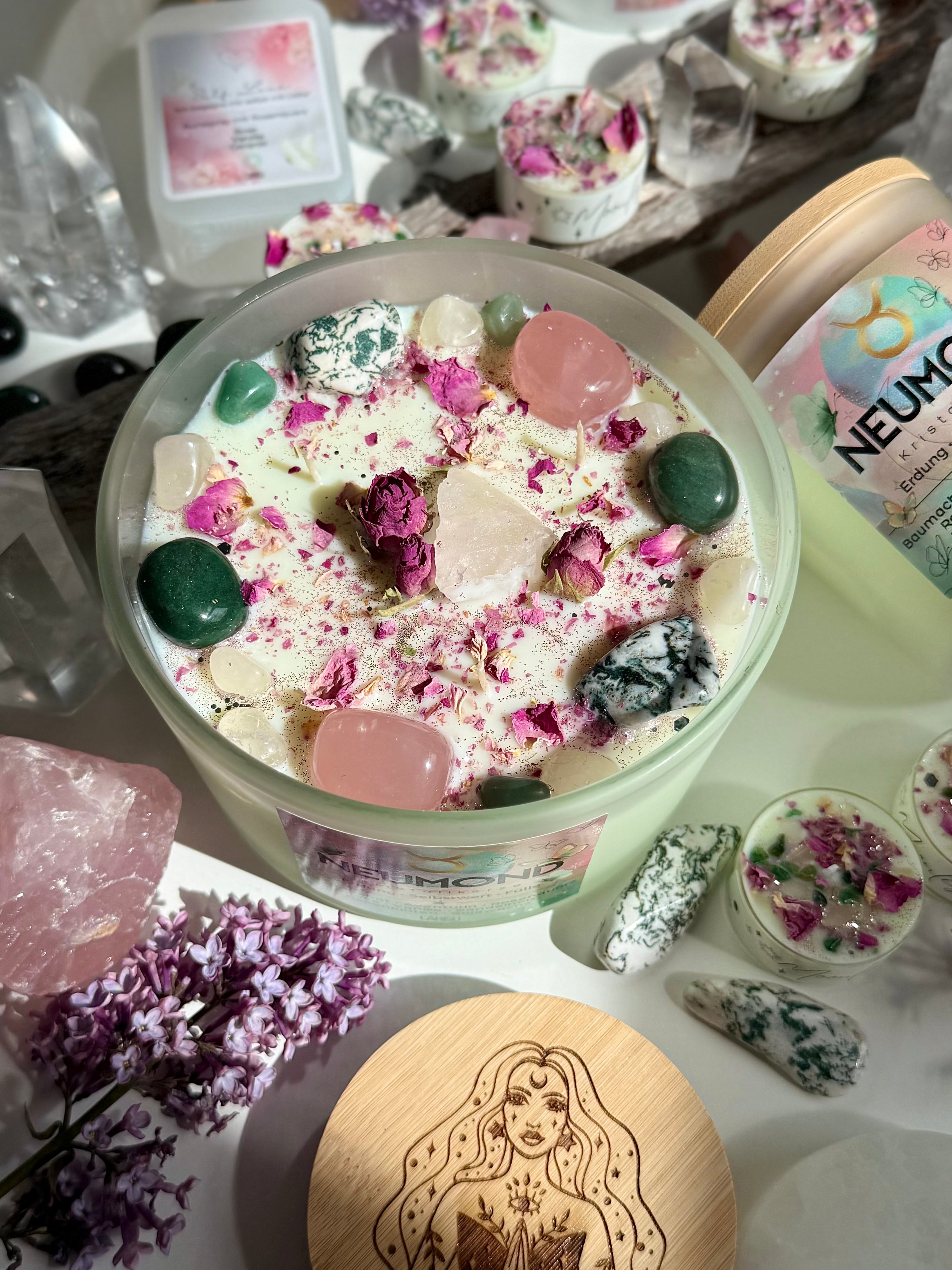 XL Neumondkerze mit Kristallen und Blüten, Mai, limitiert