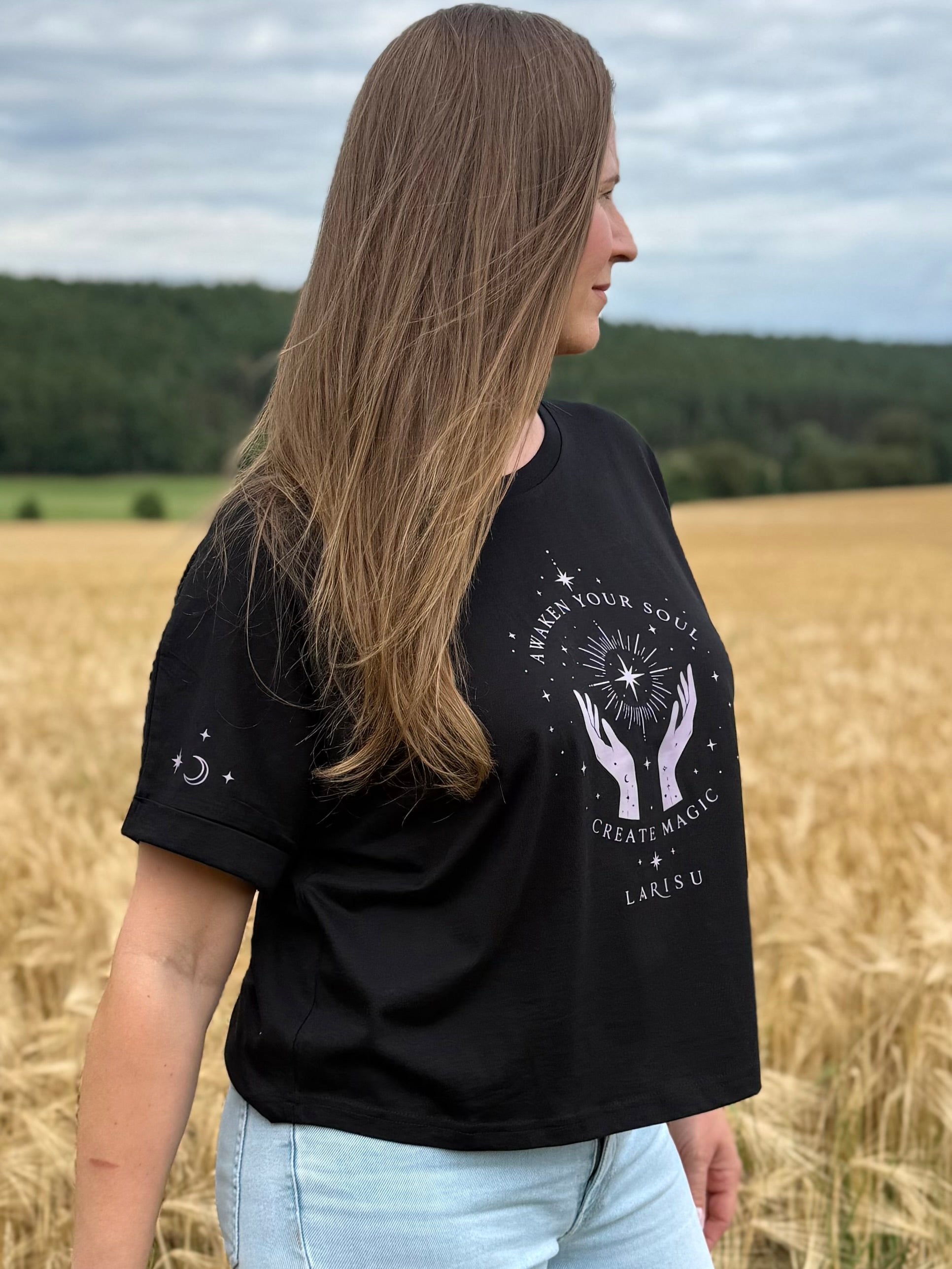 Shirt Schwarz "AWAKEN YOUR SOUL, CREATE MAGIC"