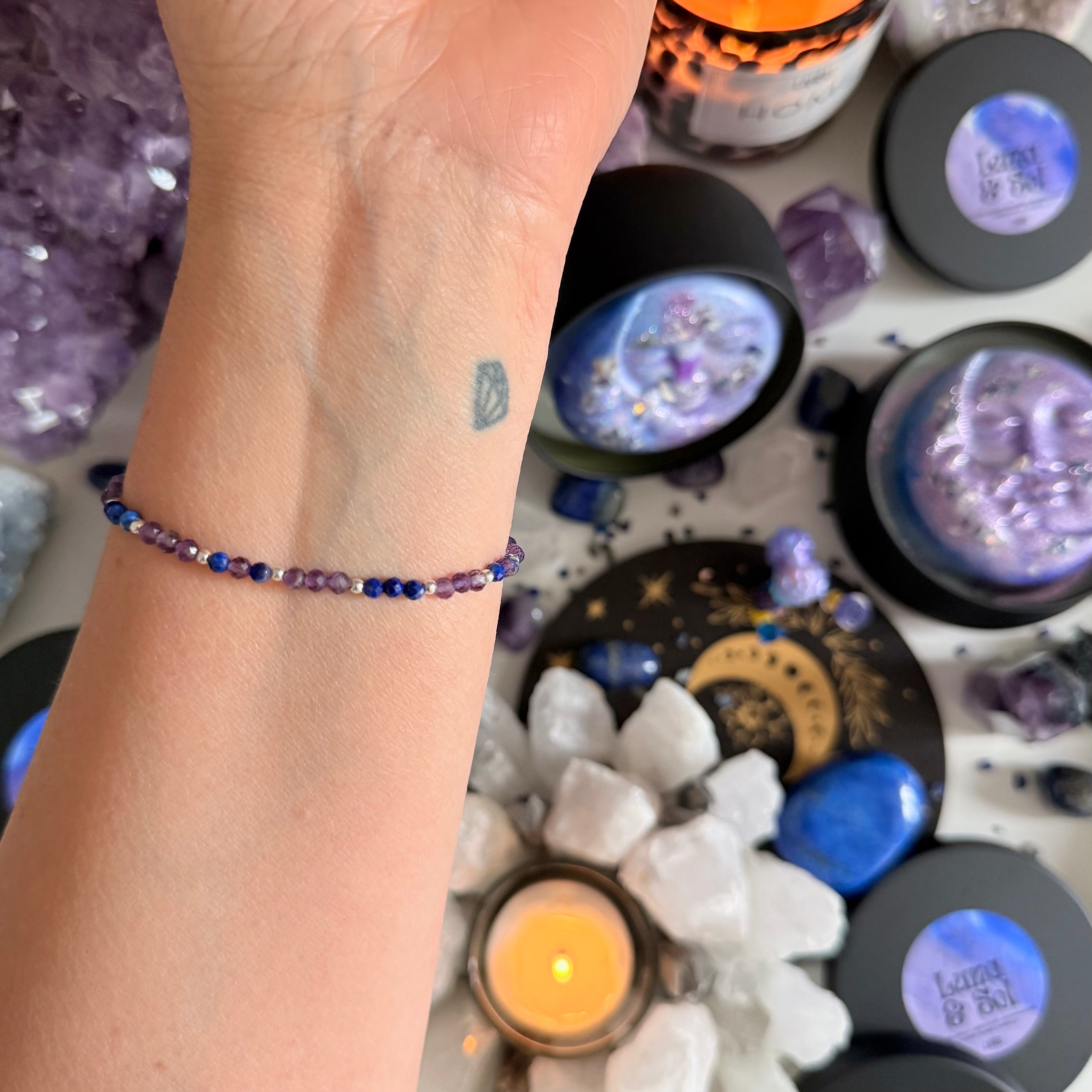 Armband mit Lapislazuli, Amethyst und Sodalith