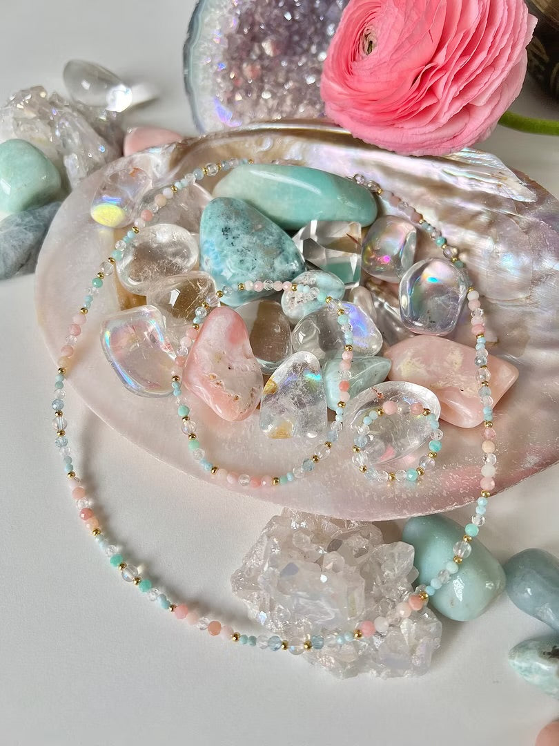 Lemuria Halskette mit Angel Aura, Amazonit, Aquamarin, Bergkristall, Larimar und rosa Andenopal